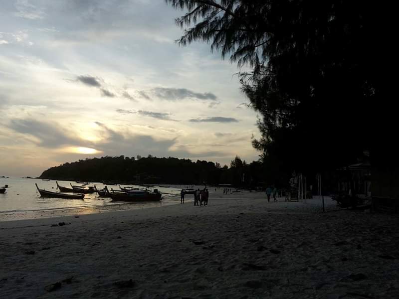 0b47046f514df7954515d8981665f2cf.0